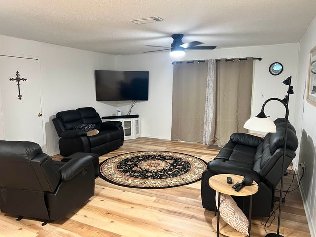 348 Louie Bryan Rd, Longview, TX 75603