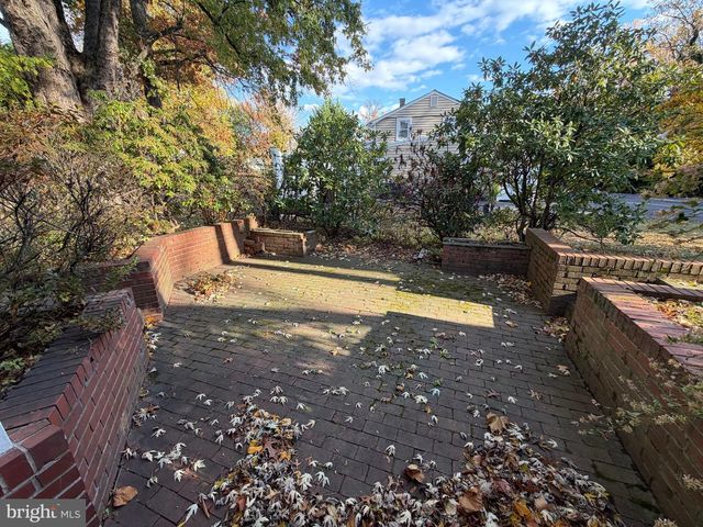 687 BRISTOL RD, Southampton, PA 18966