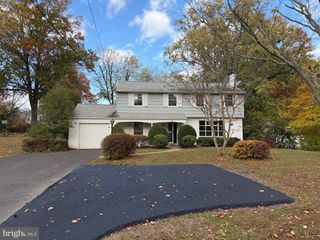 687 BRISTOL RD, Southampton, PA 18966