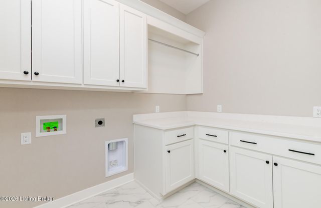 6409 Spring Beauty Ln, Prospect, KY 40059