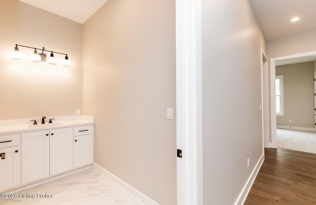 6409 Spring Beauty Ln, Prospect, KY 40059