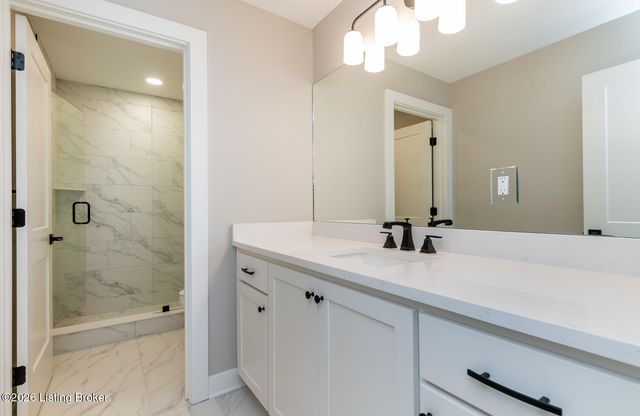 6409 Spring Beauty Ln, Prospect, KY 40059