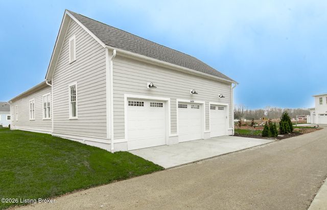 6409 Spring Beauty Ln, Prospect, KY 40059