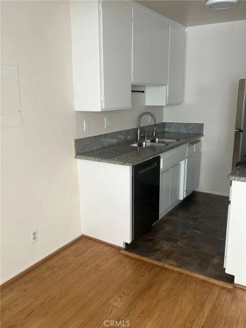 4381 Ventura Canyon 9, Los Angeles, CA 91423
