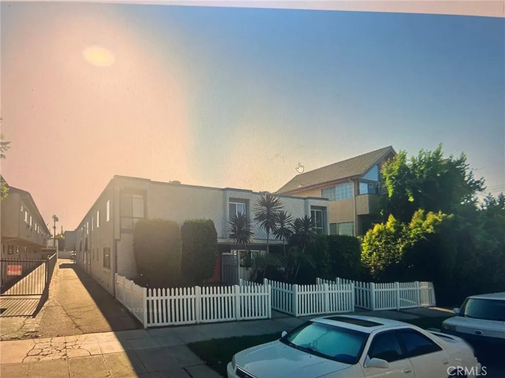4381 Ventura Canyon 9, Los Angeles, CA 91423
