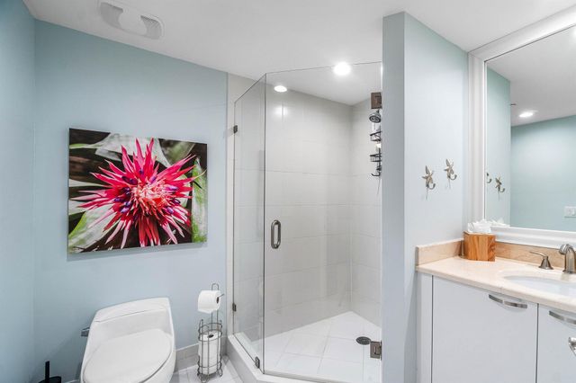 2650 Lake Shore Drive 1202, Riviera Beach, FL 33404