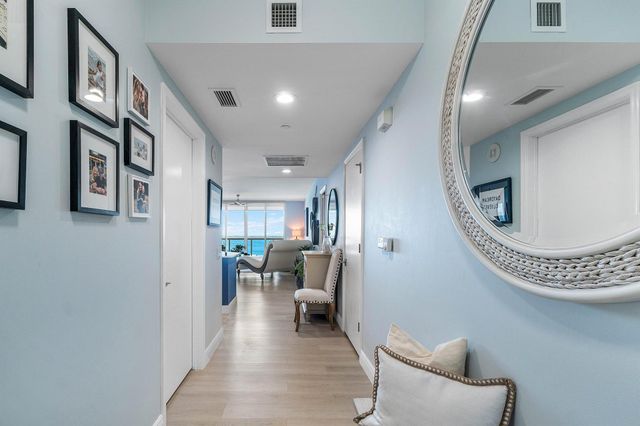 2650 Lake Shore Drive 1202, Riviera Beach, FL 33404