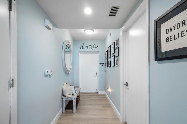 2650 Lake Shore Drive 1202, Riviera Beach, FL 33404