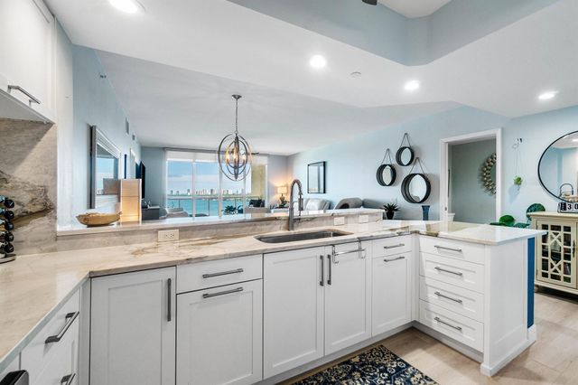 2650 Lake Shore Drive 1202, Riviera Beach, FL 33404