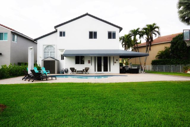 15604 SW 16th Court, Pembroke Pines, FL 33027