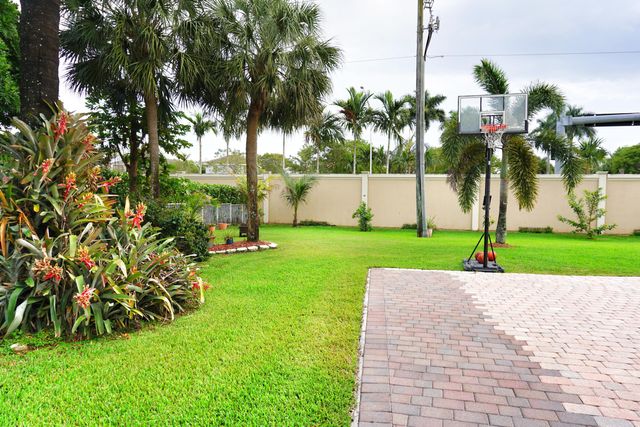 15604 SW 16th Court, Pembroke Pines, FL 33027