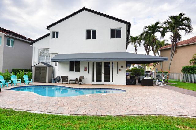 15604 SW 16th Court, Pembroke Pines, FL 33027