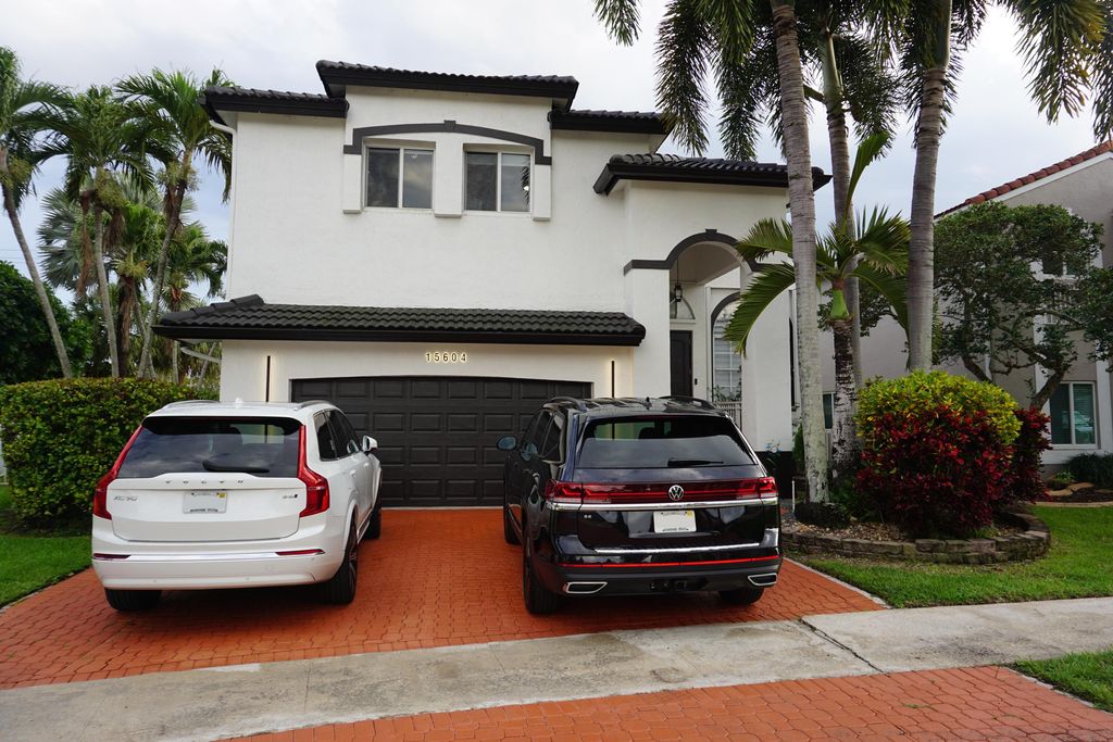 15604 SW 16th Court, Pembroke Pines, FL 33027