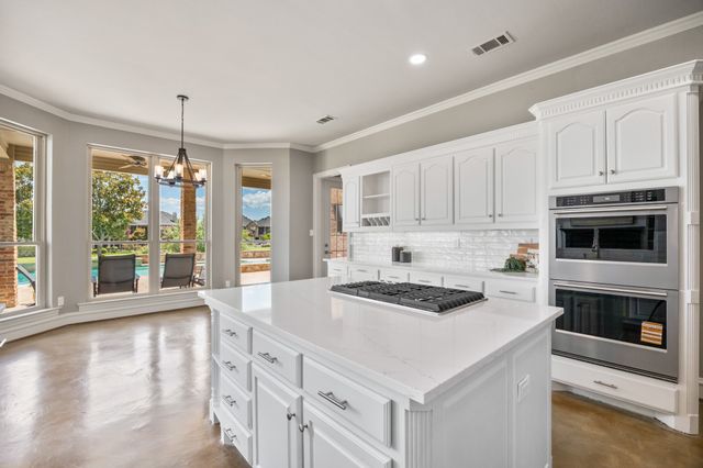 2108 Kyle Circle, Heath, TX 75032