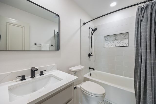 2108 Kyle Circle, Heath, TX 75032