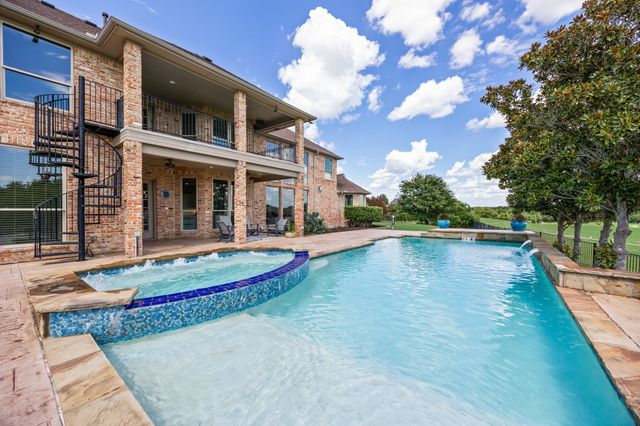 2108 Kyle Circle, Heath, TX 75032