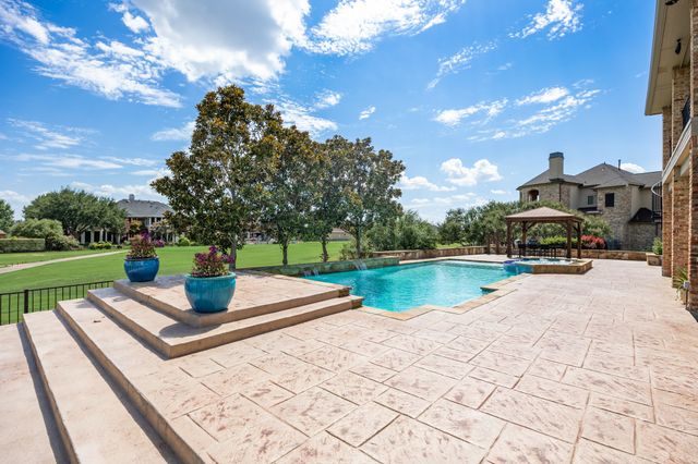 2108 Kyle Circle, Heath, TX 75032