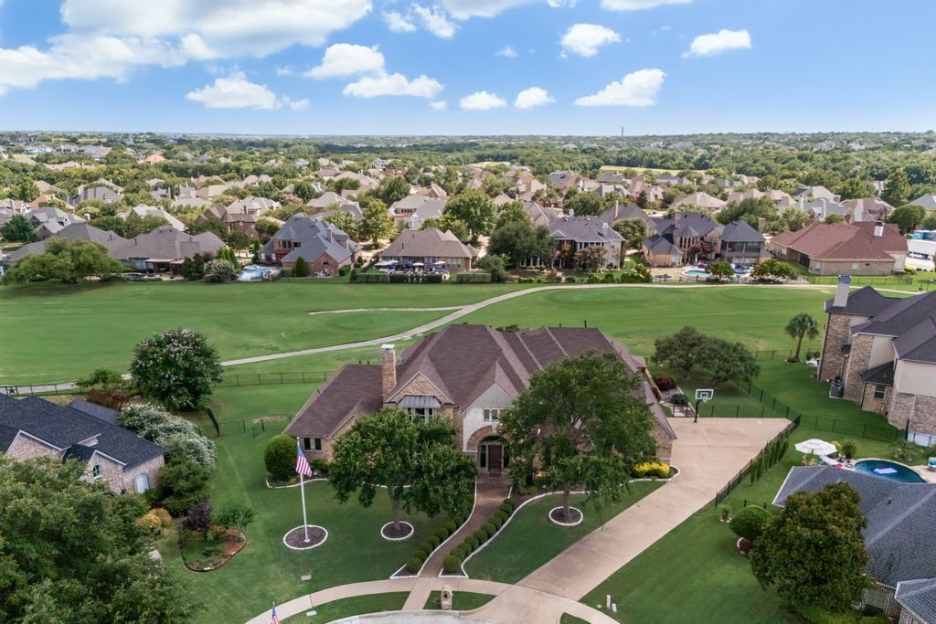 2108 Kyle Circle, Heath, TX 75032