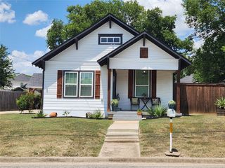 607 Dr Martin Luther King Jr Boulevard, Waxahachie, TX 75165