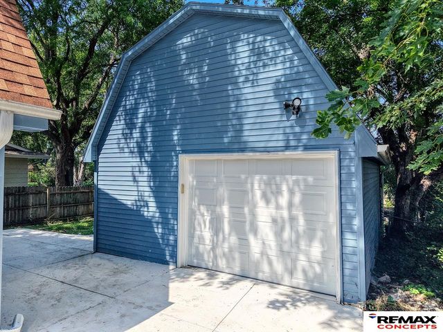 6400 BALDWIN Avenue, Lincoln, NE 68507