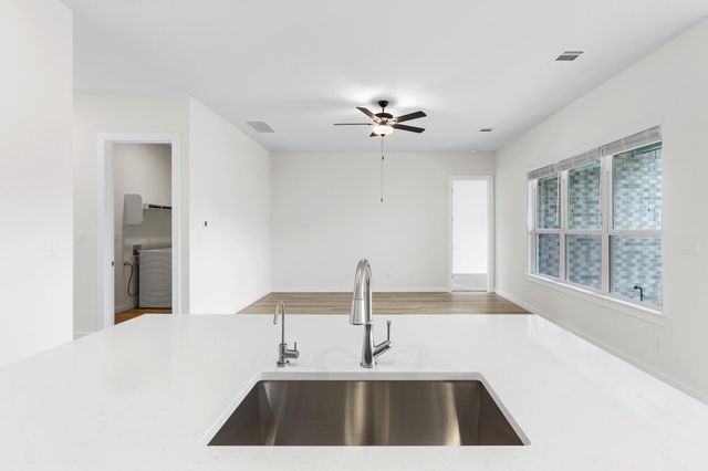 116 Salado Creek TRL, Bastrop, TX 78602