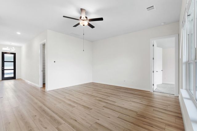 116 Salado Creek TRL, Bastrop, TX 78602