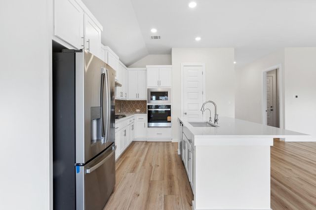 116 Salado Creek TRL, Bastrop, TX 78602