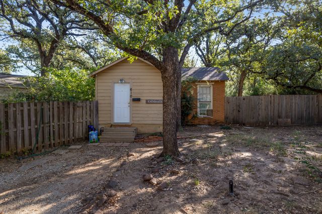 1509 Egan Street, Denton, TX 76201