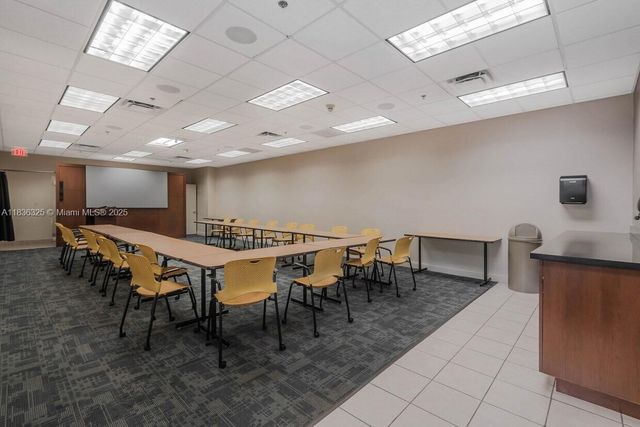 2950 N 28th Ter, Hollywood, FL 33020