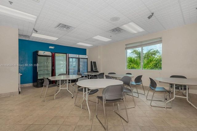 2950 N 28th Ter, Hollywood, FL 33020