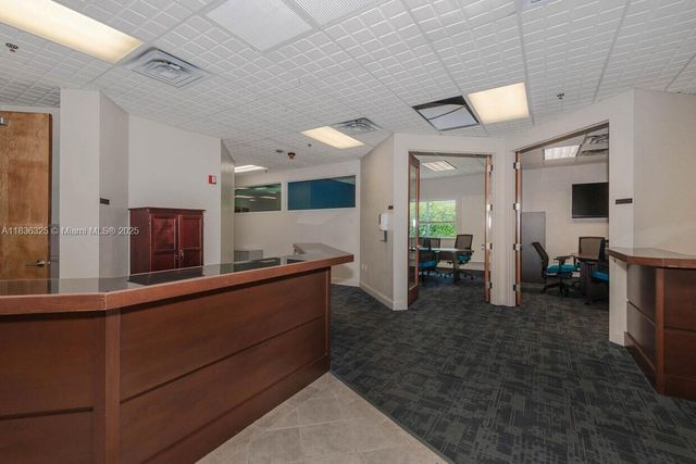 2950 N 28th Ter, Hollywood, FL 33020