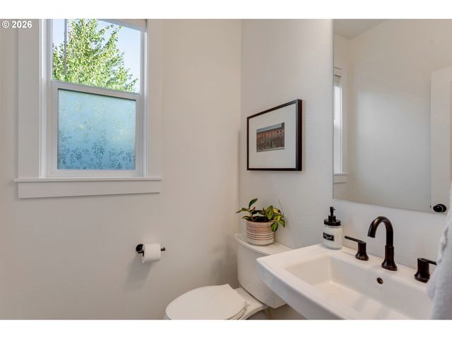21855 Sw MEADOW Ter, Sherwood, OR 97140