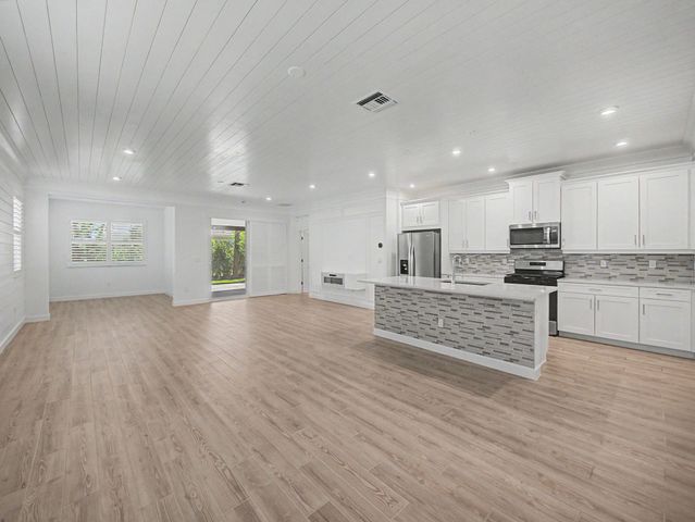 9866 SW Veronese Drive, Port St. Lucie, Port St Lucie, FL 34987