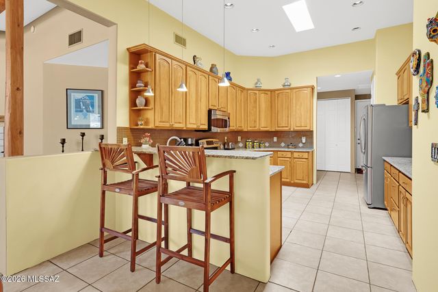 9807 N Ridge Shadow Place, Oro Valley, AZ 85704