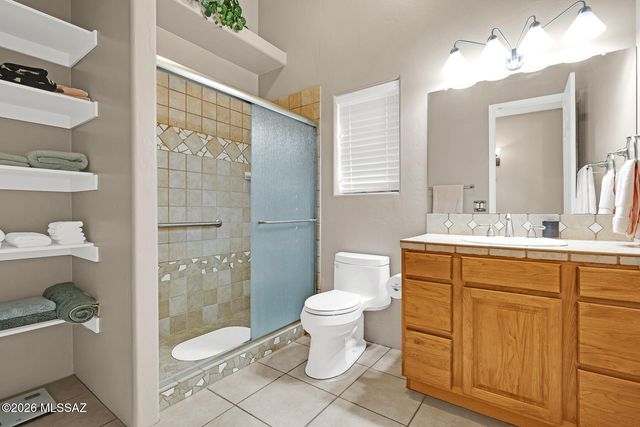 9807 N Ridge Shadow Place, Oro Valley, AZ 85704