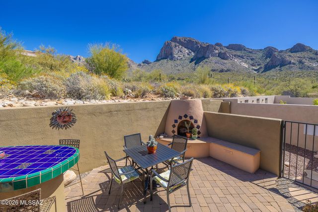9807 N Ridge Shadow Place, Oro Valley, AZ 85704
