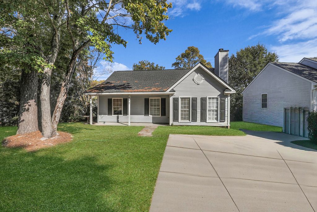 482 Courtland Drive, Summerville, SC 29486