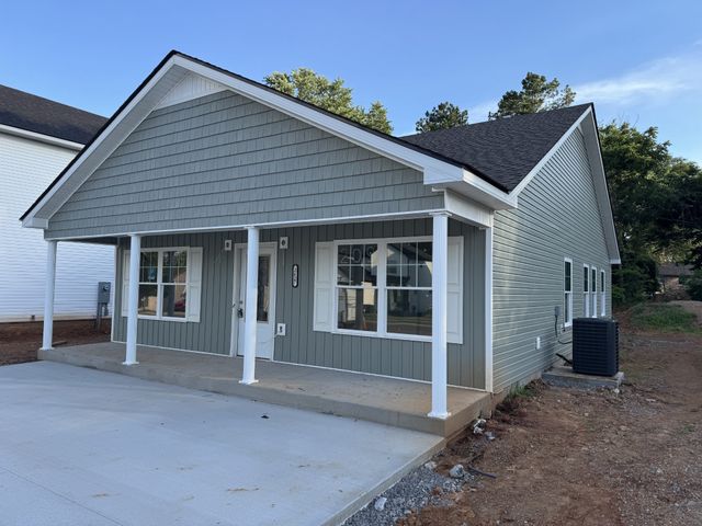 2627 Scott Dr, Clarksville, TN 37042
