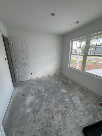 2627 Scott Dr, Clarksville, TN 37042