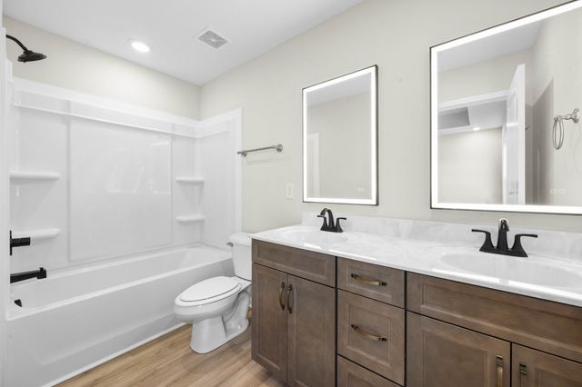 2627 Scott Dr, Clarksville, TN 37042