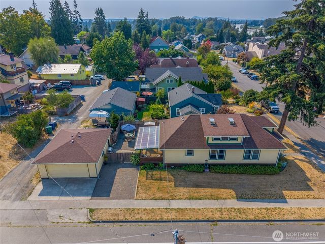 218 Evergreen Street, Mount Vernon, WA 98273