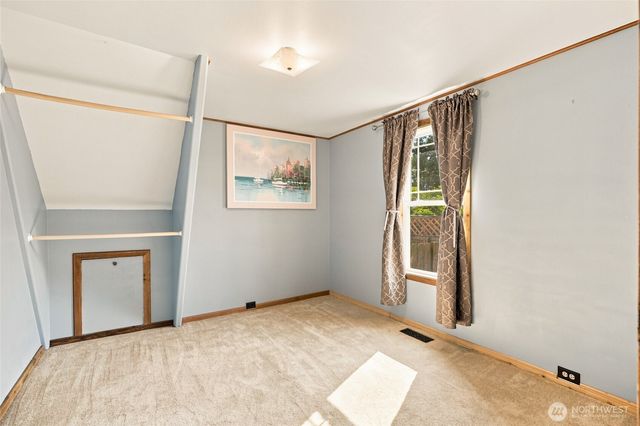 218 Evergreen Street, Mount Vernon, WA 98273