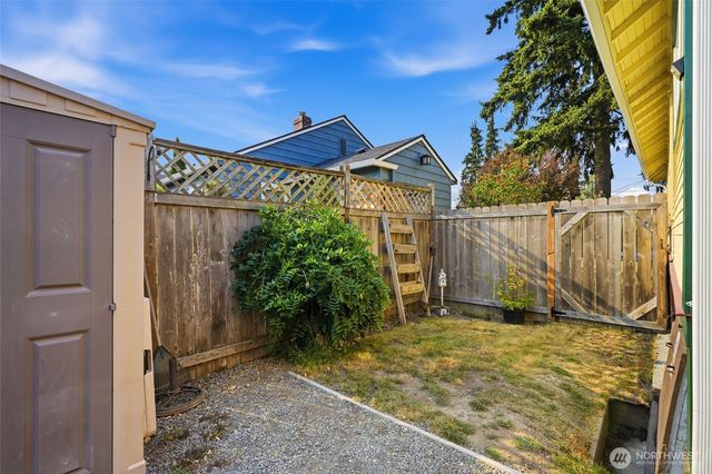 218 Evergreen Street, Mount Vernon, WA 98273