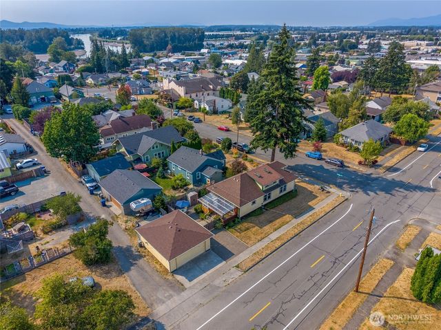 218 Evergreen Street, Mount Vernon, WA 98273