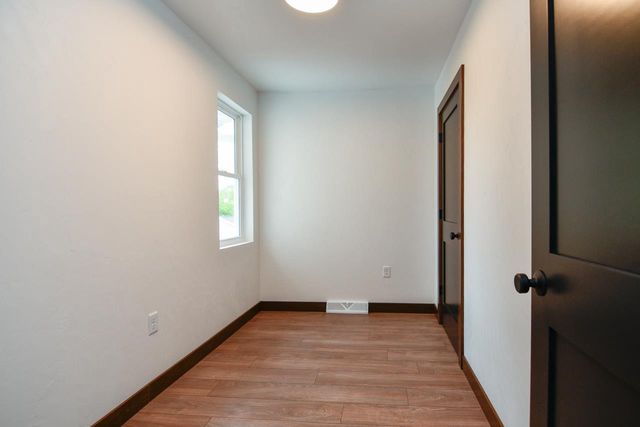 735 HOFFMAN ROAD, Green Bay, WI 54301