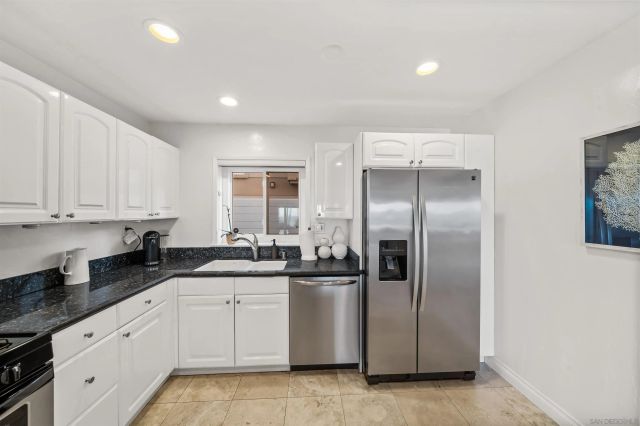 1039 Coast Blvd Unit A, La Jolla, CA 92037