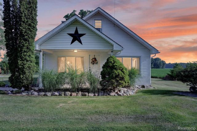 3658 Newburg Road, Shiawassee Township, MI 48414