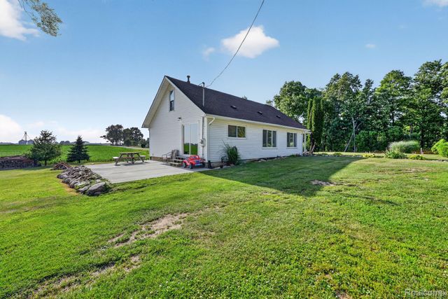 3658 Newburg Road, Shiawassee Township, MI 48414