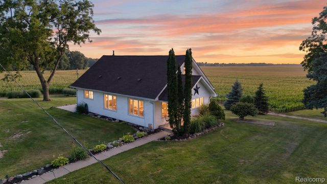 3658 Newburg Road, Shiawassee Township, MI 48414