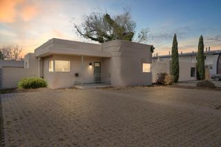 213 Girard Boulevard SE, Albuquerque, NM 87106